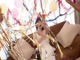 私の一番ヤリたいコト。酔っぱらって思う存分に潮吹いて拘束セックスされたい! サンプル動画サムネイル